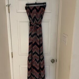 Aqua Strapless Zigzag Maxi Dress in Black and Pink
